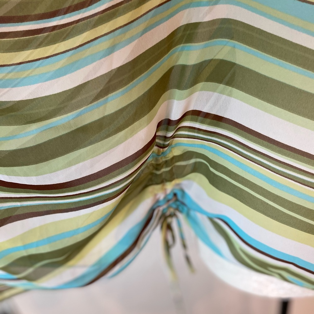 Unit USA Semi-Sheer Top - Picture 5 of 9
